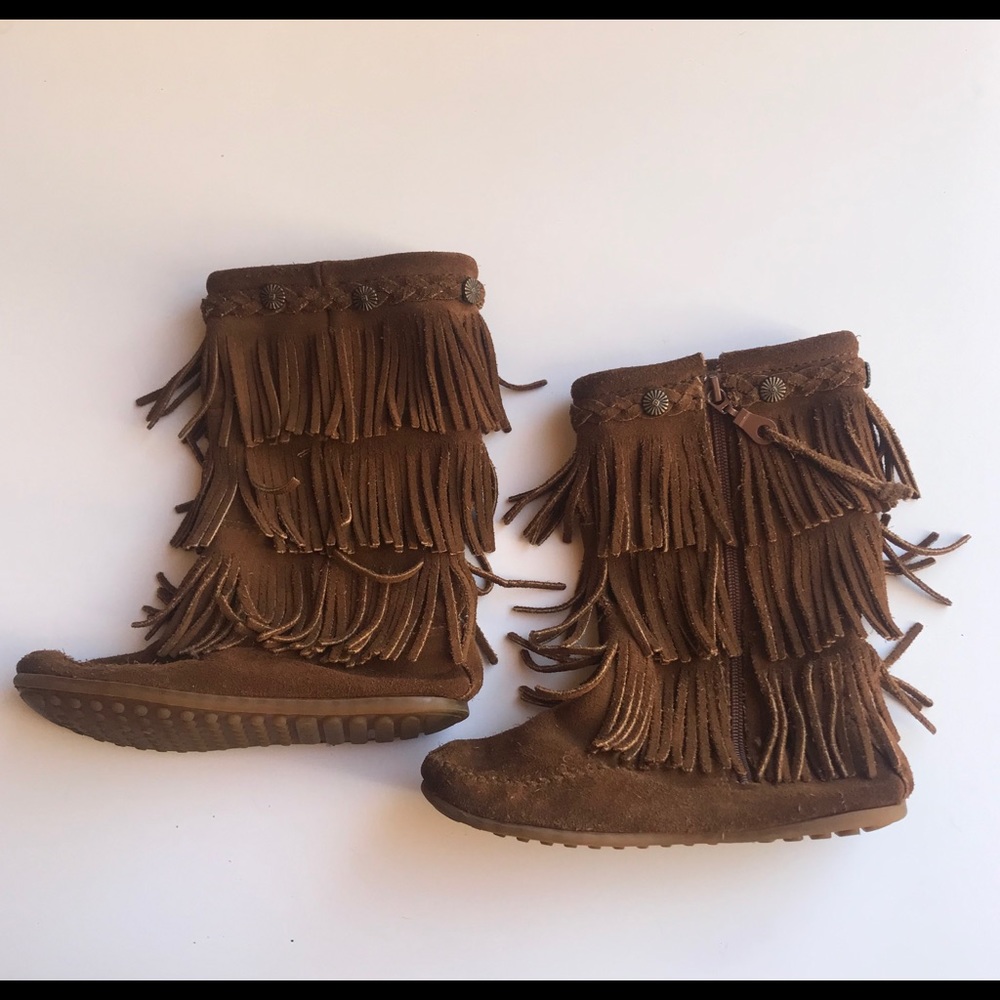 Minnetonka fringe leather boots